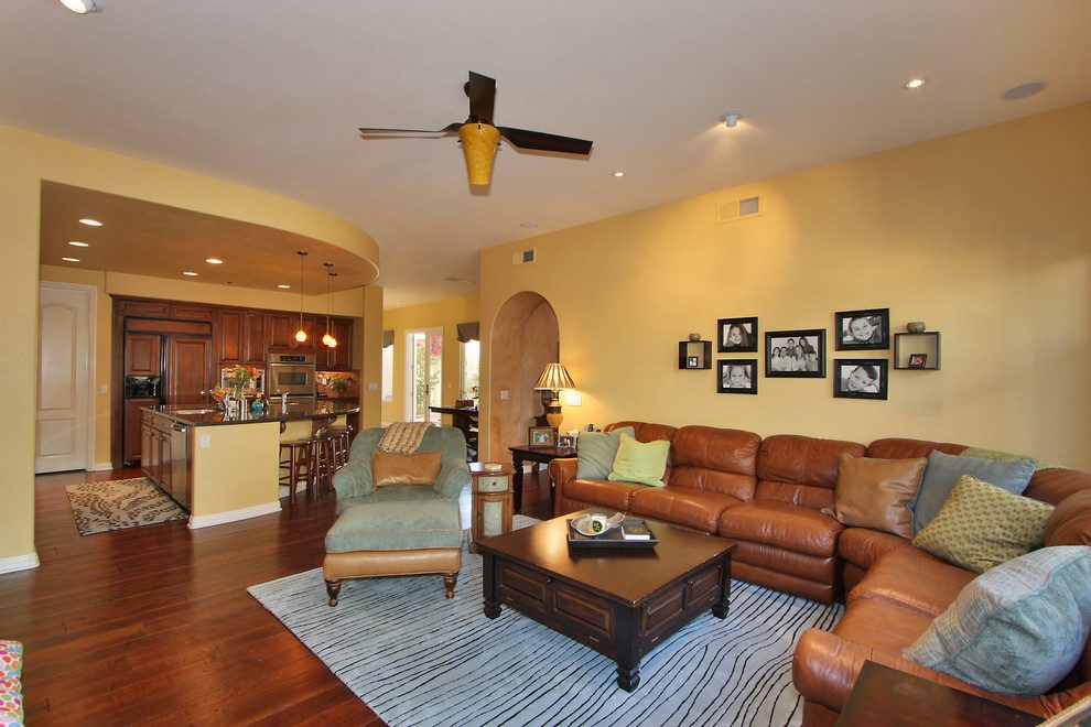 living room decorating ideas and designs Remodels Photos Elizabeth Leahy, AKBD, Allied ASID San Diego California eclectic-family-room-003