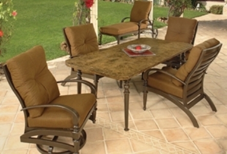 How to choose irresistible outdoor cushions