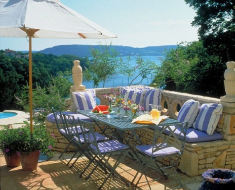 Romantic Outdoor Furniture