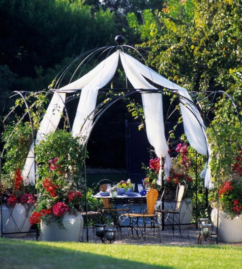 Romantic Outdoor Furniture