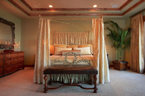Romantic bedroom curtains - Romantic touch