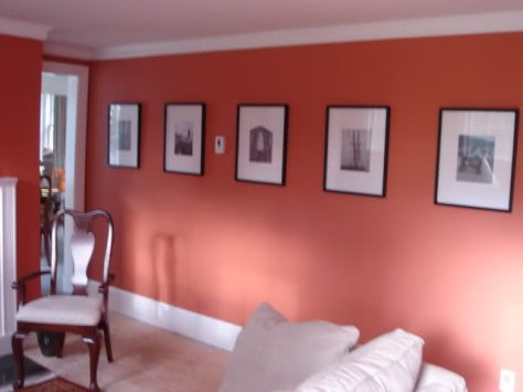 how to decorate a large wall in living room