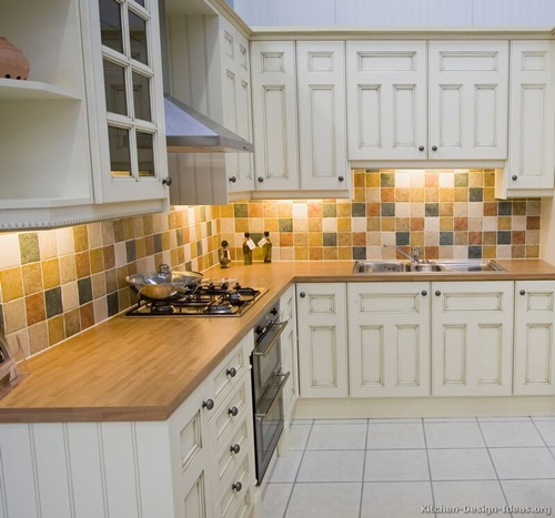 Why White Kitchen Cabinets are The Right Choice