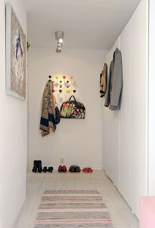 Best decorating ideas for small hallways