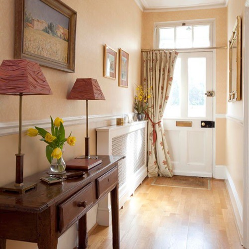 Best decorating ideas for small hallways