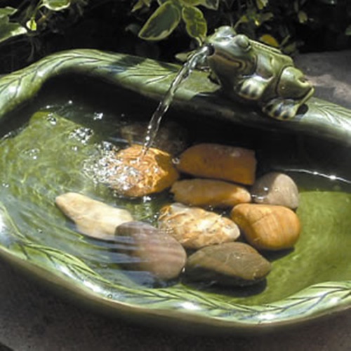 How to Choose the Right Garden Furniture and Fountain