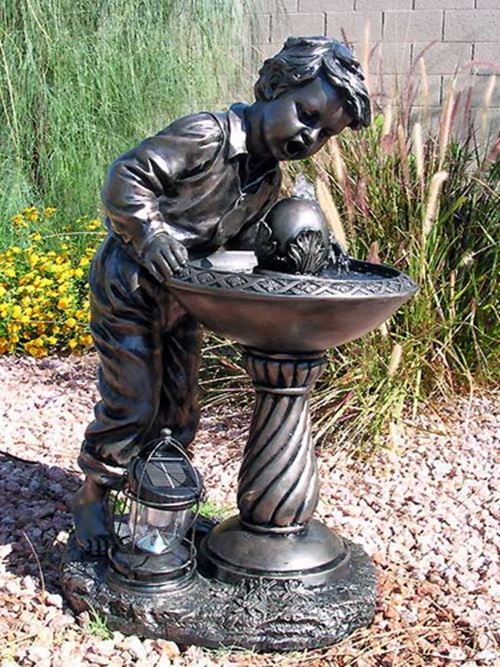 How to Choose the Right Garden Furniture and Fountain