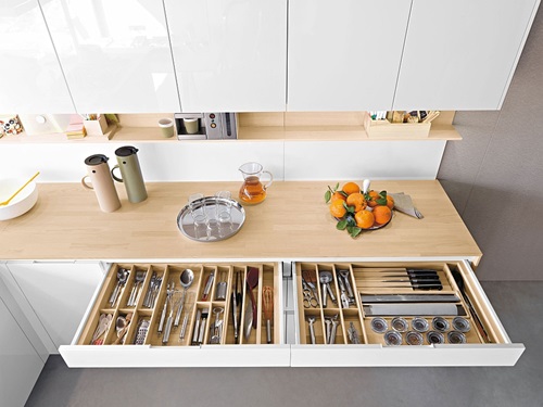 How to Use the Kitchen Storage in Decoration