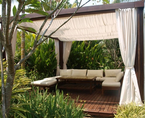 Outdoor living space more beautiful and comfortable