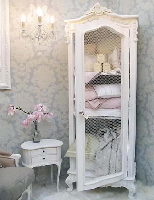 Advantages of having a Bedroom armoire