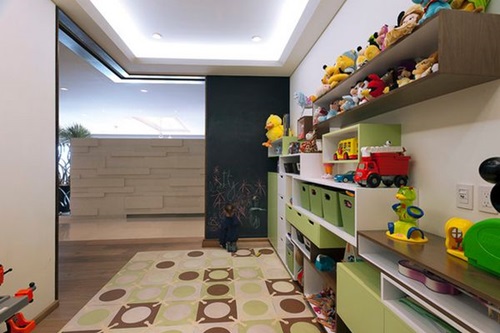 Inexpensive and practical Toy Storage Ideas