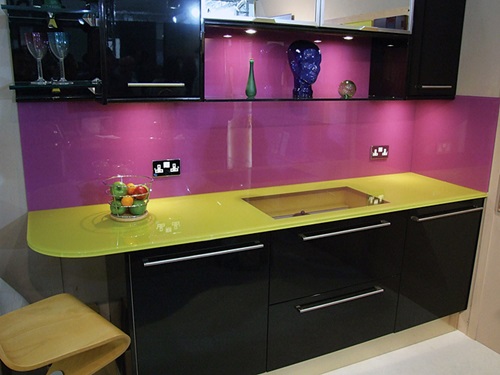 Explore the Pros and Cons of Glass Countertops