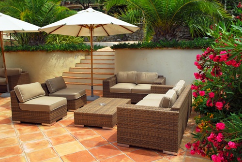 Best ways to clean your outdoor furniture