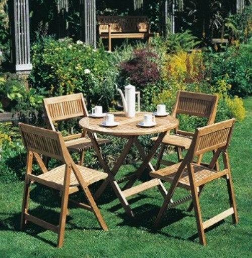 Best ways to clean your outdoor furniture
