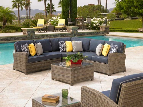 Best ways to clean your outdoor furniture