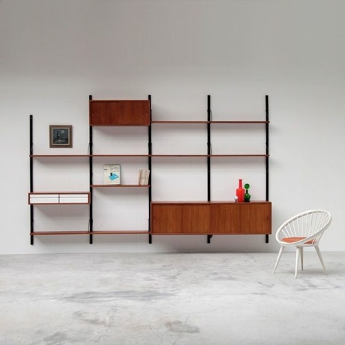 Simple Shelf System That Offers a Lot of Room for Books