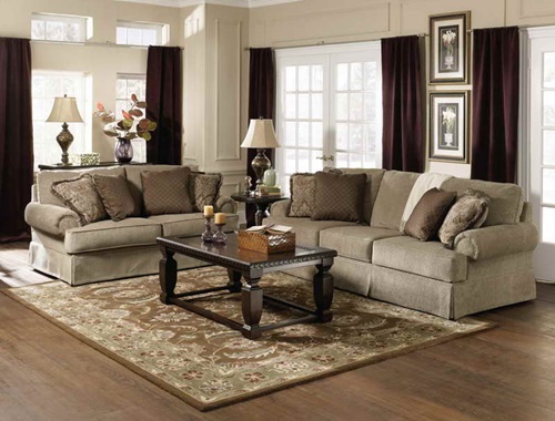 The advantages of Traditional Living Room furniture