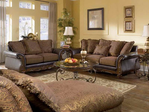 The advantages of Traditional Living Room furniture
