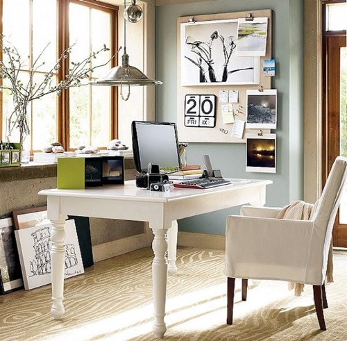 Practical Home Office Desk for Living Rooms