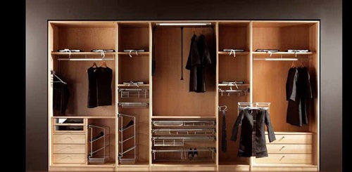 Modern bedroom closets and wardrobes