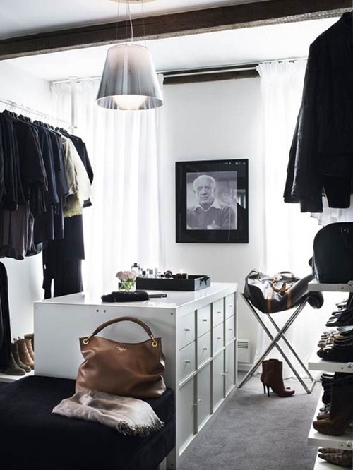 Modern bedroom closets and wardrobes