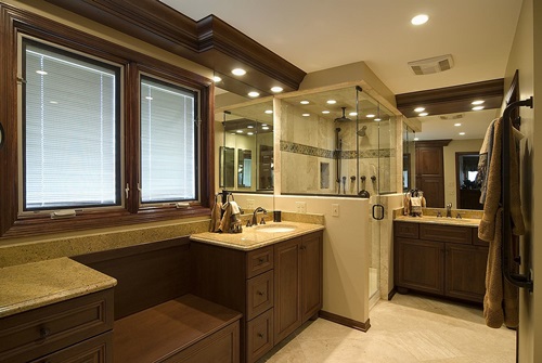 Master Bathroom Interior Designs - Simple and Luxurious