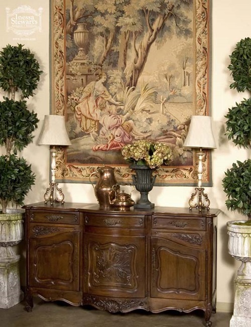 Antique Furniture Pieces for Your Kitchen