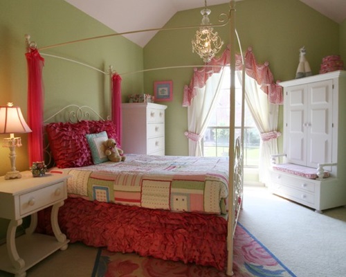 Curtains For Your Bedroom – Colors and Light