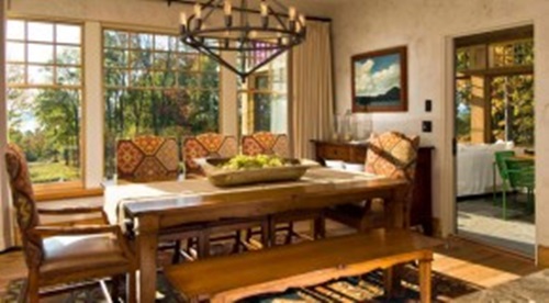 How to Accessorize Your Dinning room