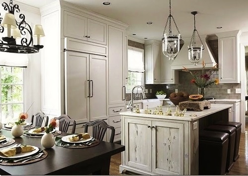 Combine your kitchen and dining room and Get space and style