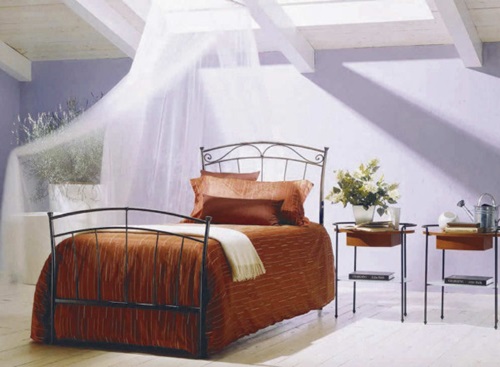 How to Choose a Metal Bed to Create a Stylish Look into Your Bedroom