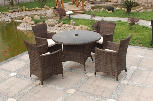 How to Clean your Outdoor Furniture