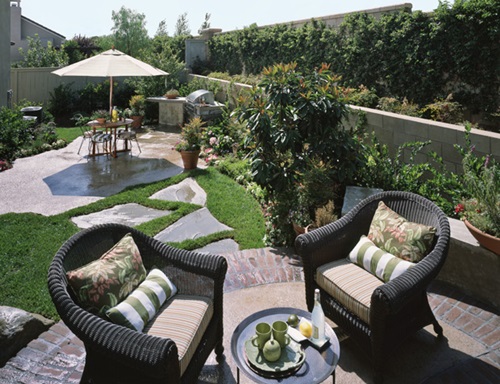 How to Clean your Outdoor Furniture