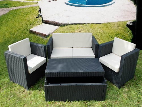 How to Clean your Outdoor Furniture