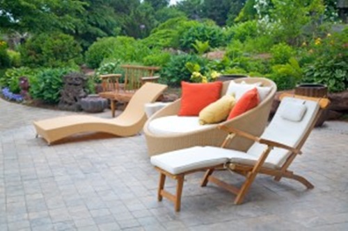 How to Clean your Outdoor Furniture