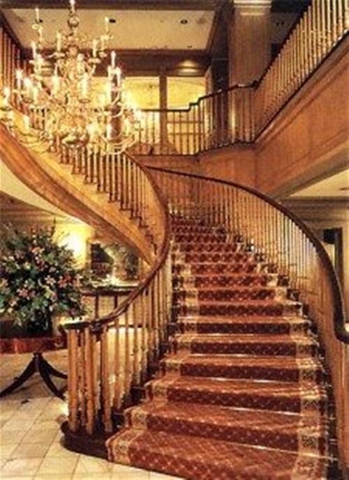 Luxurious Staircase Design Ideas