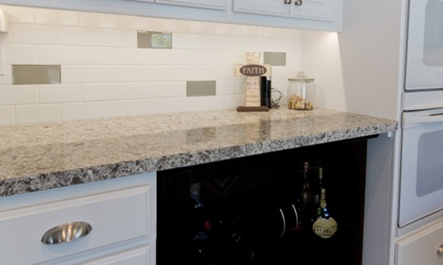 The Advantages and Disadvantages of Kitchen Mosaic Tiles