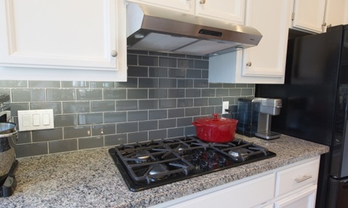 The Advantages and Disadvantages of Kitchen Mosaic Tiles