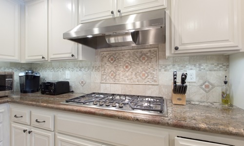 The Advantages and Disadvantages of Kitchen Mosaic Tiles