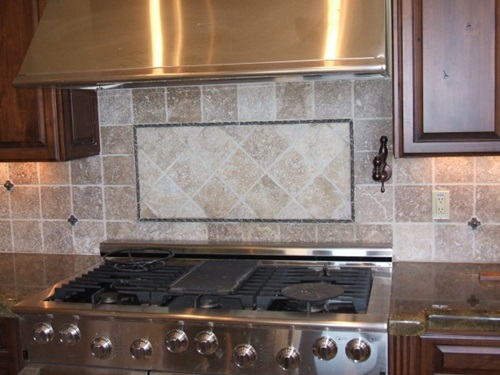 The Powerful Impact of the Glass Backsplash Tiles in your Kitchen