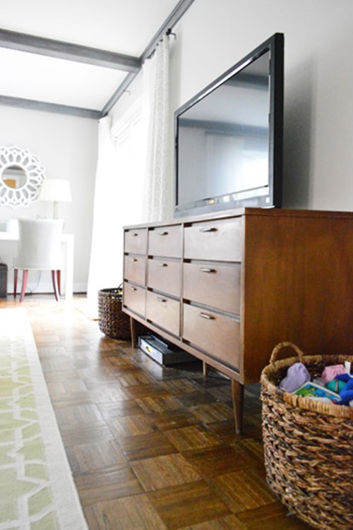 Tips to Remove the Musty Smell from your Old Wood Furniture