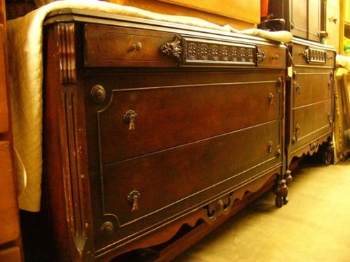 Tips to Remove the Musty Smell from your Old Wood Furniture