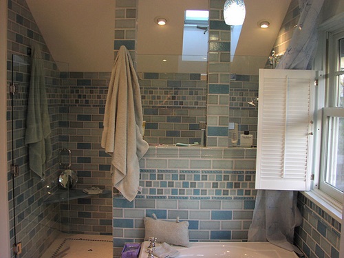 4 Great Ideas for Remodeling Small Bathrooms