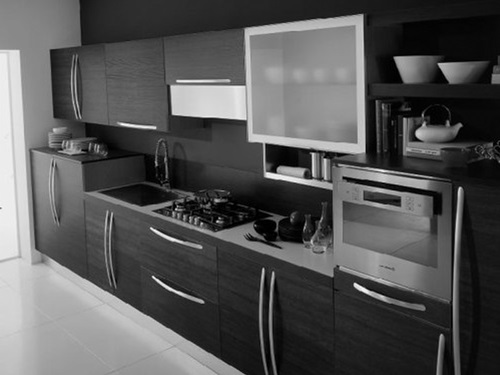 Breathtaking Glossy Black and White Kitchen Designs