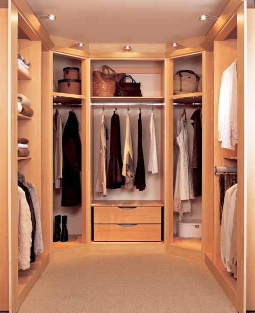 Stunning Designs for Your Bedroom Closet