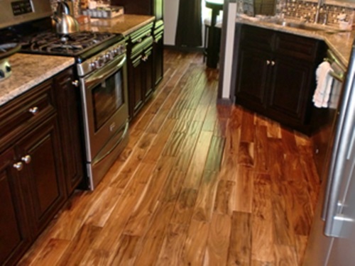 The Pros and Cons of installing an Oak Flooring