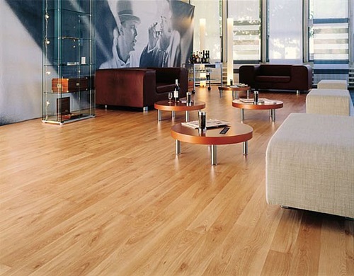 The Pros and Cons of installing an Oak Flooring