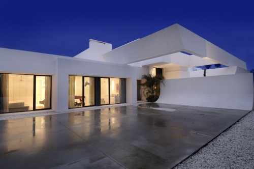 How to Design a Breathtaking Vacation House