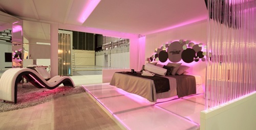 Inviting Romantic Bedroom Decorating Ideas