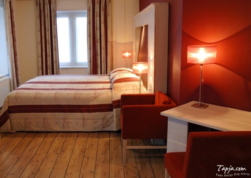 Inviting Romantic Bedroom Decorating Ideas